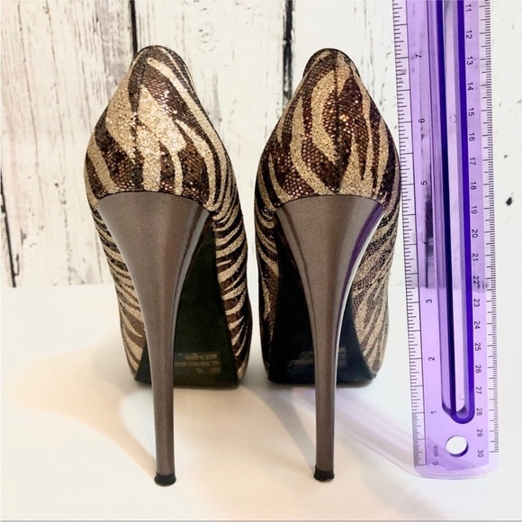 QUPID Brown/ Gold Zebra Print Rhinestone Platform Stiletto Heels Size 8 - Picture 5 of 14